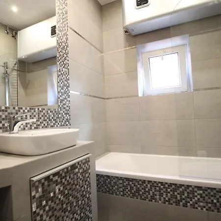 דירה Rainbow 1 *