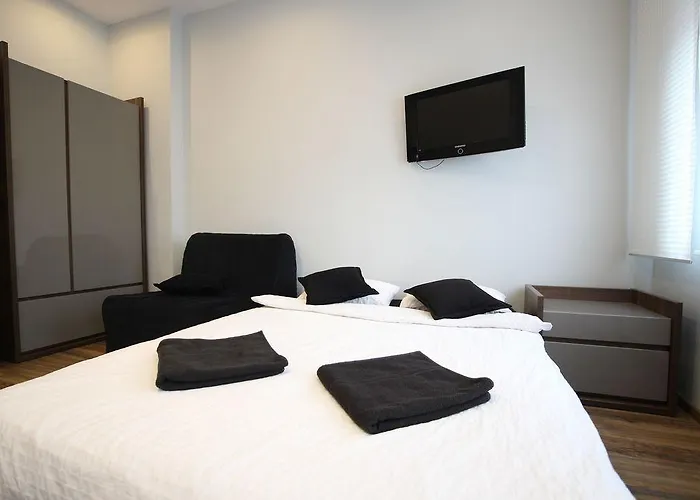 Apartament Rainbow 1 *